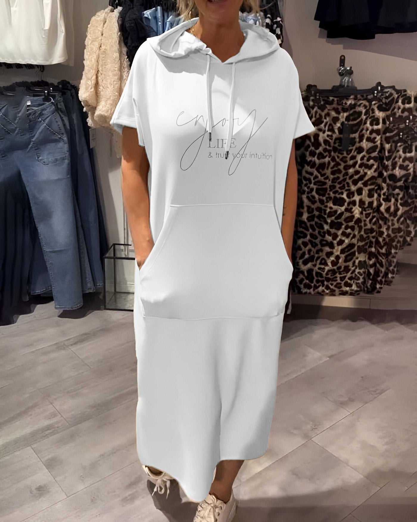 Ebba | Casual dress with hood and feminine fit