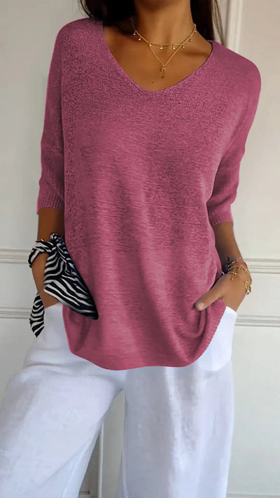 Noosa| Timeless V-Neck Top