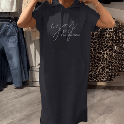 Ebba | Casual dress with hood and feminine fit