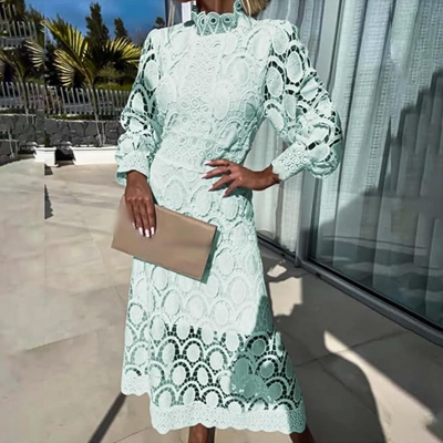 Merindah – Intricate Lace Midi Dress