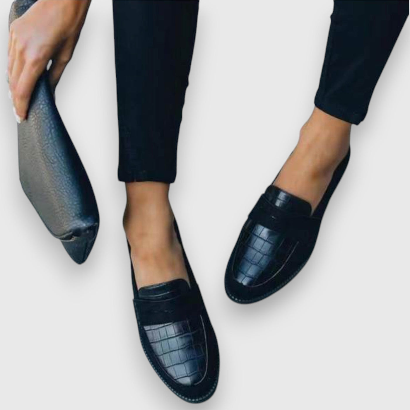 Sara – Moccasin