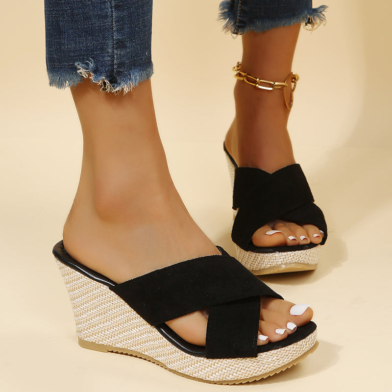 Valeria™ | Relaxed Wedge Sandals