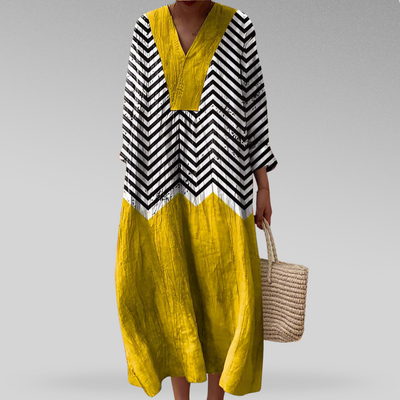 MARISSA | Graphic Contrast Maxi Dress