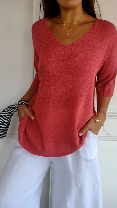 Noosa| Timeless V-Neck Top