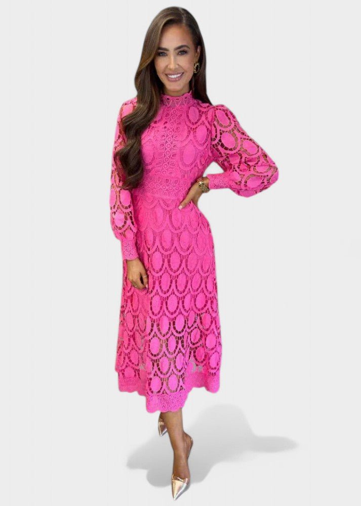 Merindah – Intricate Lace Midi Dress