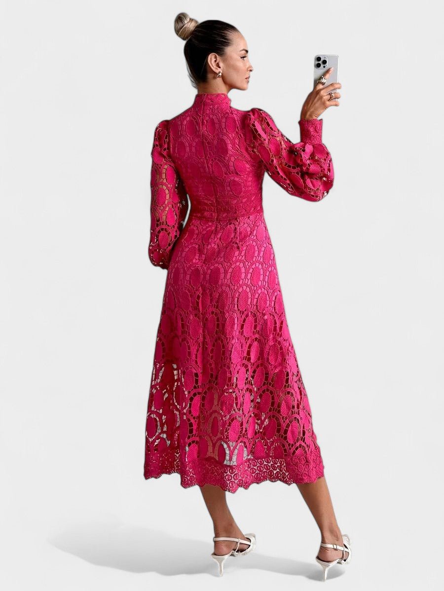 Merindah – Intricate Lace Midi Dress