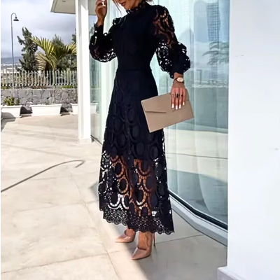 Merindah – Intricate Lace Midi Dress