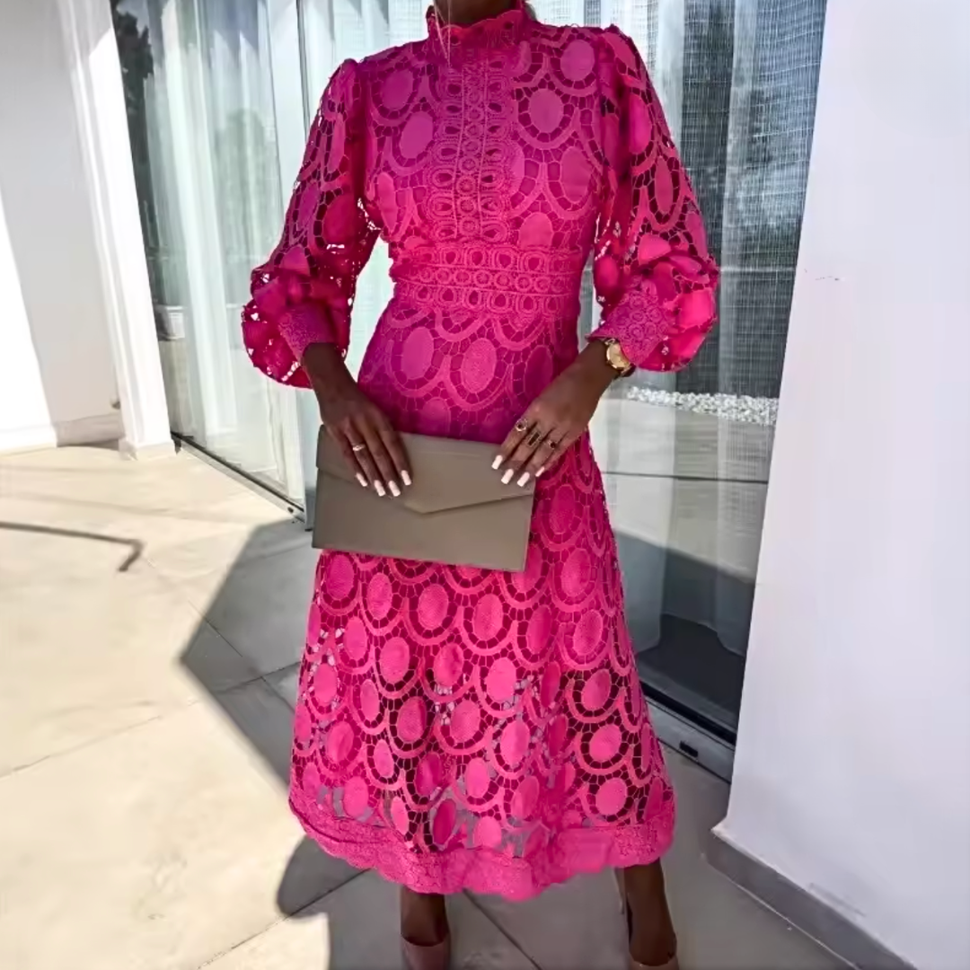 Merindah – Intricate Lace Midi Dress